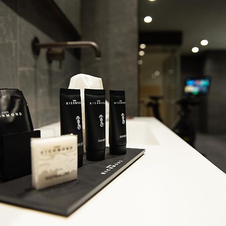 Gold Tower Lifestyle Hotel Napoli Esterno foto