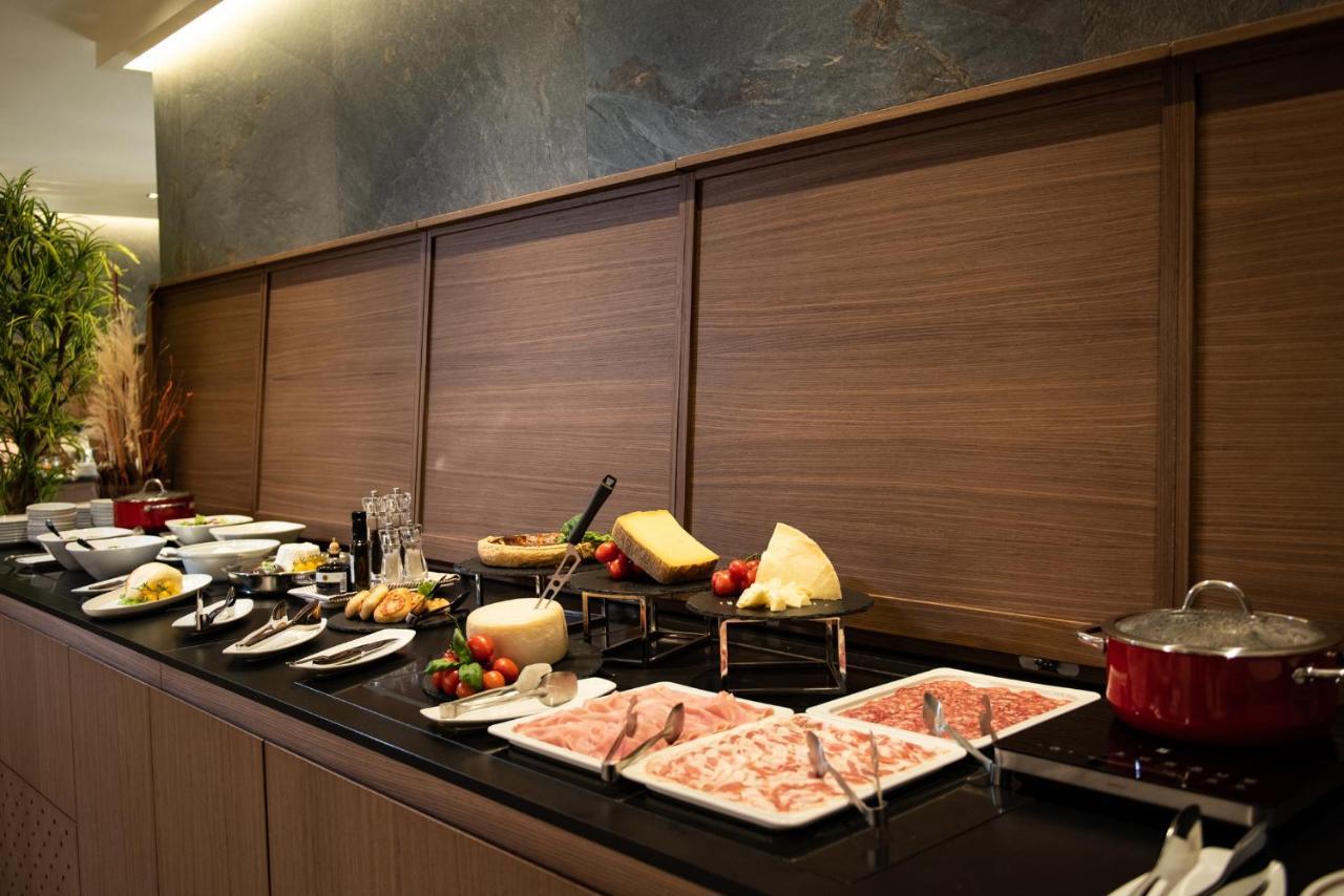 Gold Tower Lifestyle Hotel Napoli Esterno foto