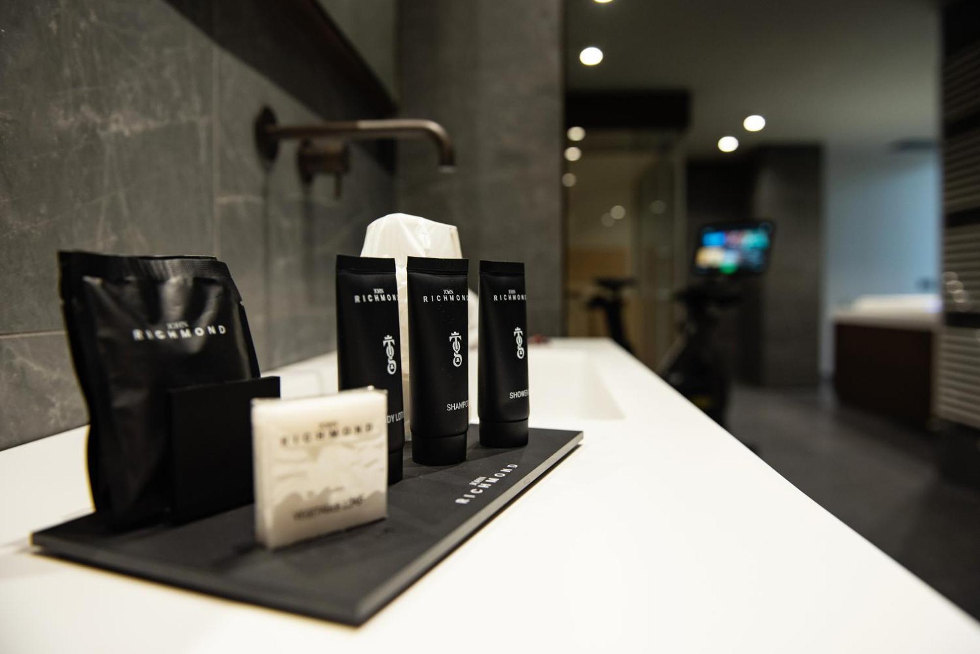 Gold Tower Lifestyle Hotel Napoli Esterno foto